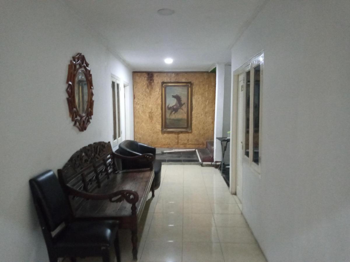 Urbanview Hotel Rio Life House Cianjur By Reddoorz ภายนอก รูปภาพ