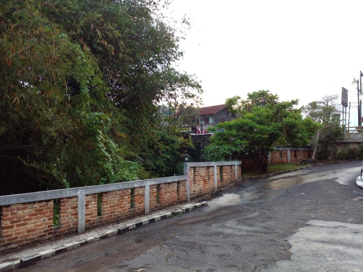 Urbanview Hotel Rio Life House Cianjur By Reddoorz ภายนอก รูปภาพ